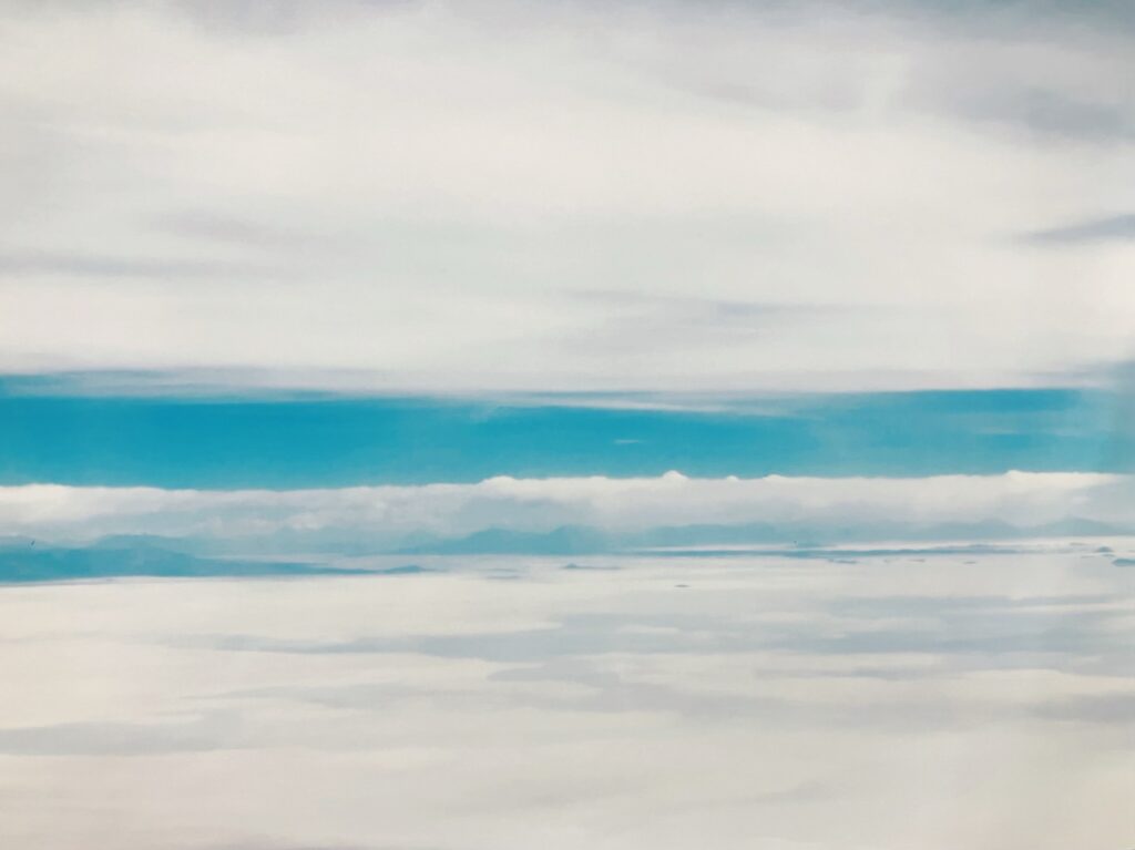 まるで雲の中のウユニ塩湖