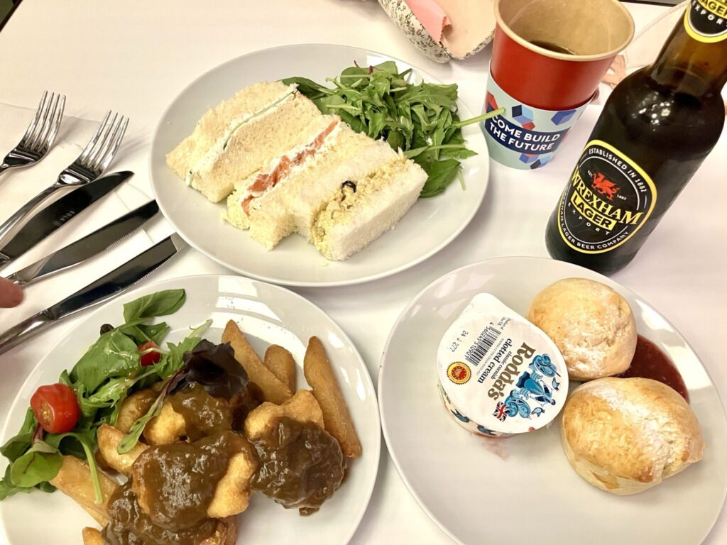 イギリス館 レストラン スコーン