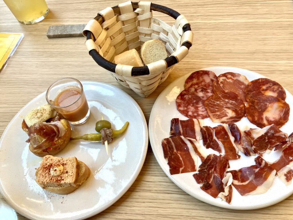 万博 スペイン館 料理