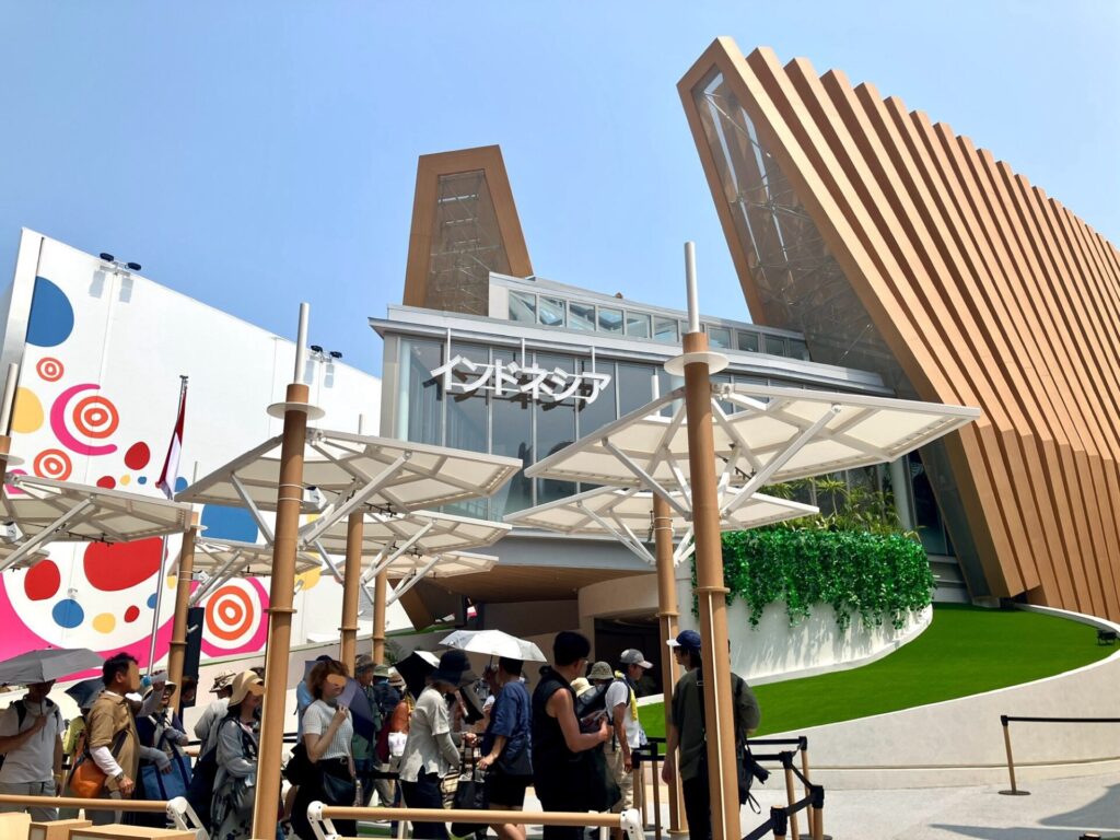 万博 インドネシア館 建物
