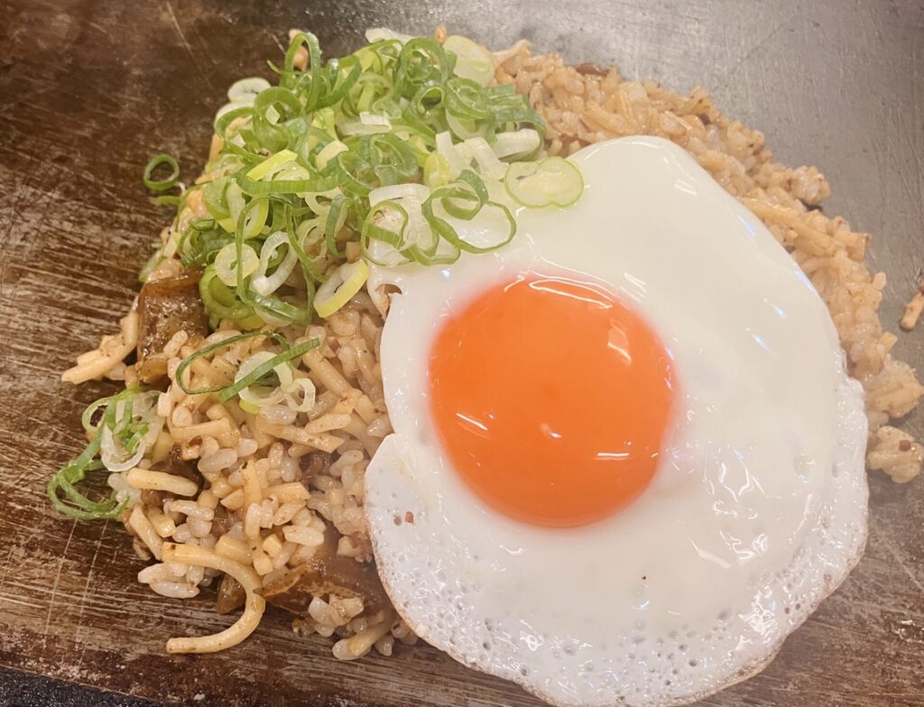 神戸 ぼっかけ そばめし 長田本庄軒