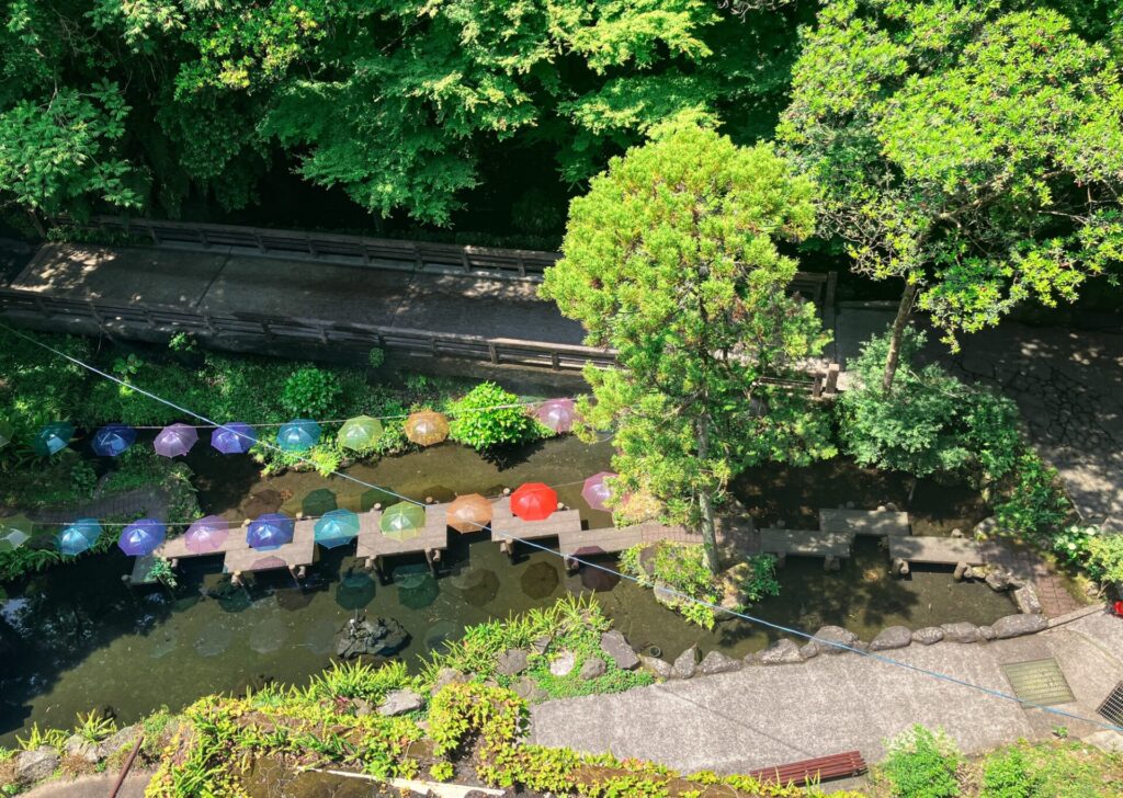市営唐船峡そうめん流し 上からの眺め